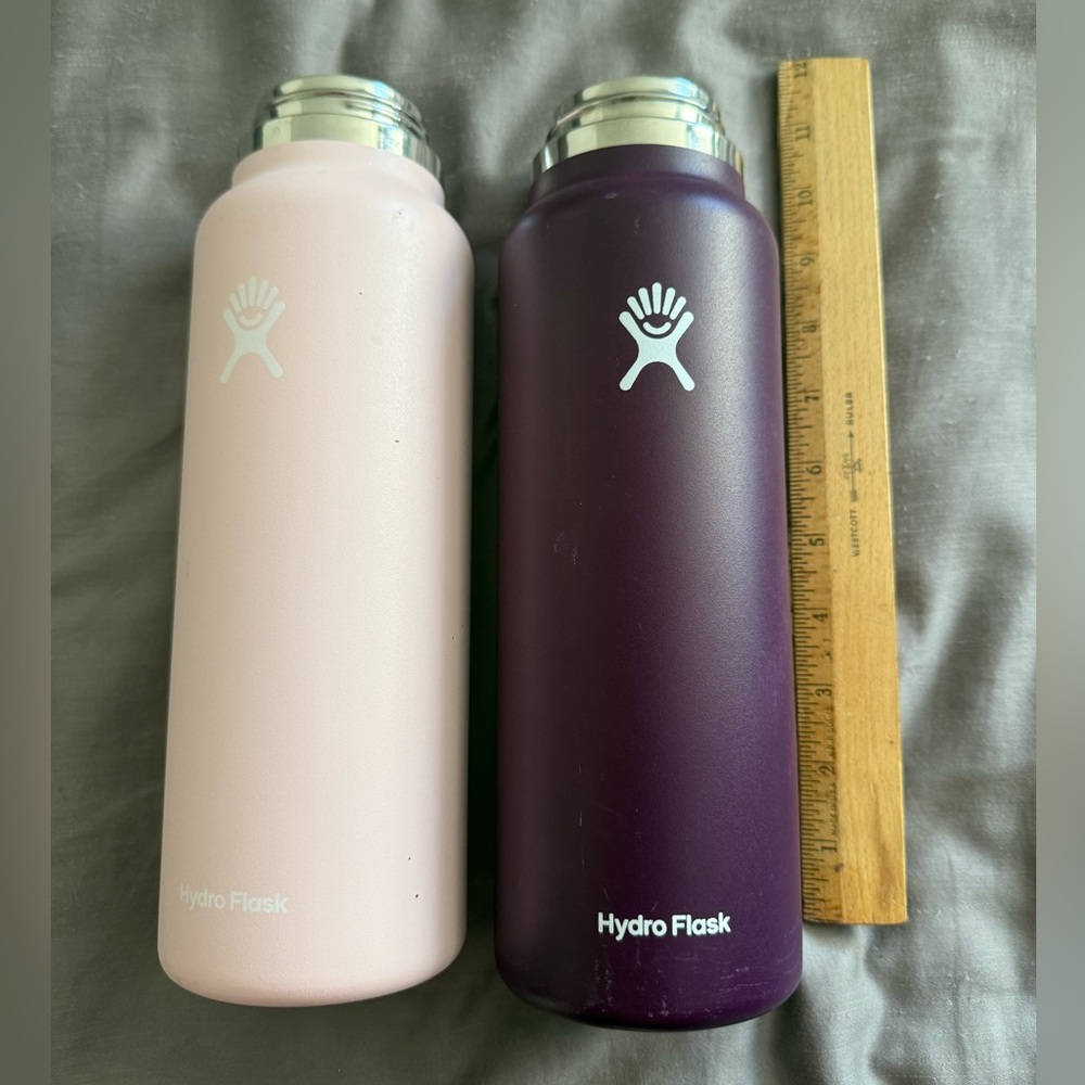2 Hydroflask 40oz Waterbottles, pink and purple